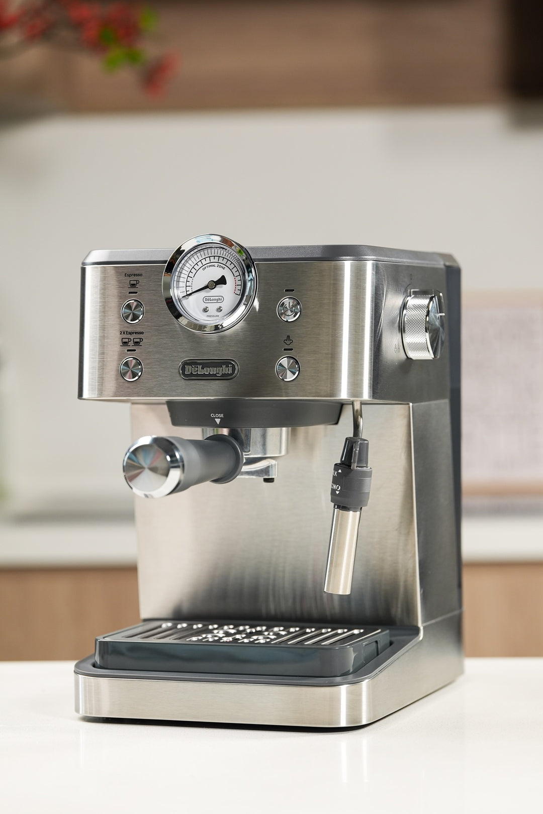 De’Longhi EM450.M caffe machine (GWP)